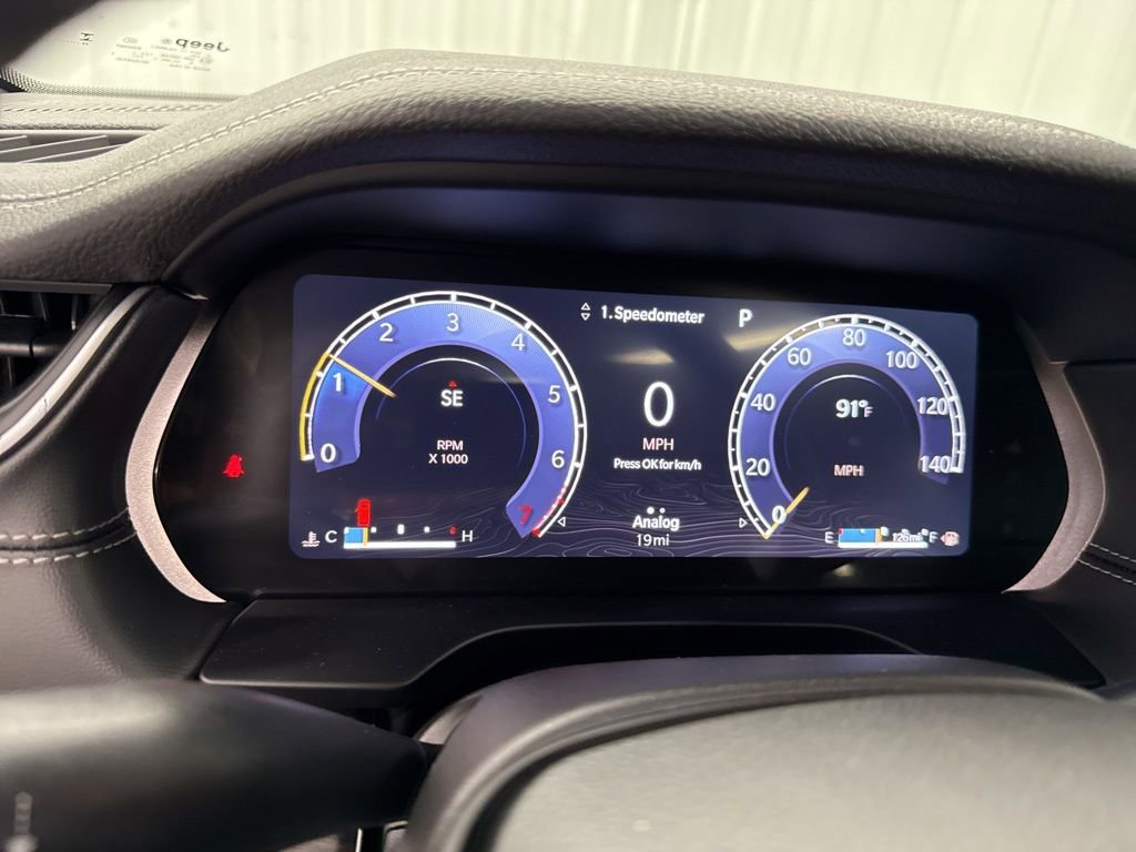 New 2025 Jeep Grand Cherokee L Limited image 23