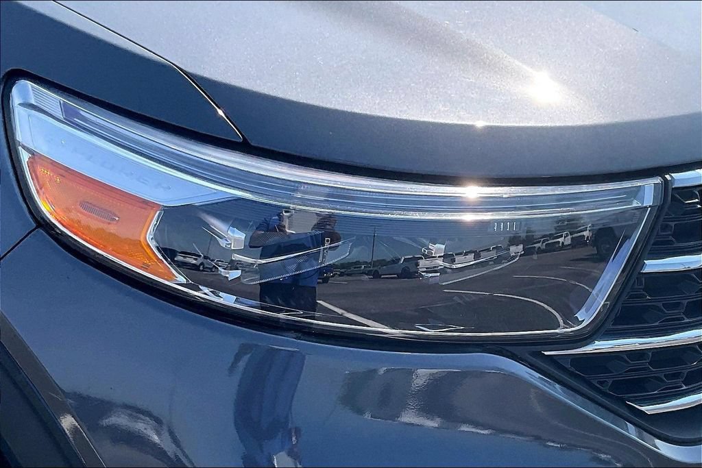 Certified 2022 Ford Explorer XLT w/ Equipment Group 202A AWD/4WD image 30