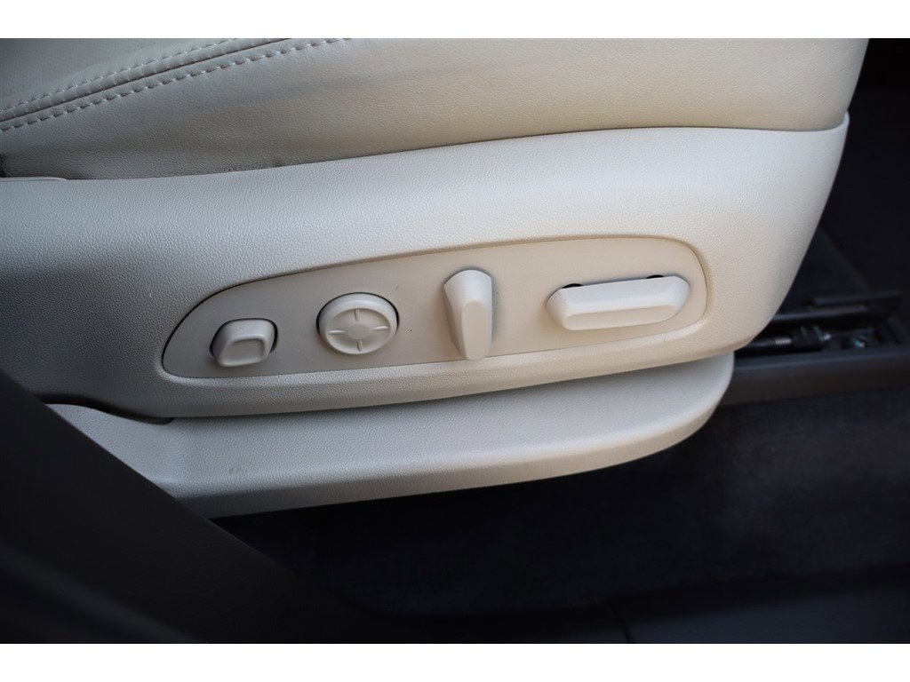 Used 2021 Buick Enclave Premium w/ Sun and Sites Package FWD image 33