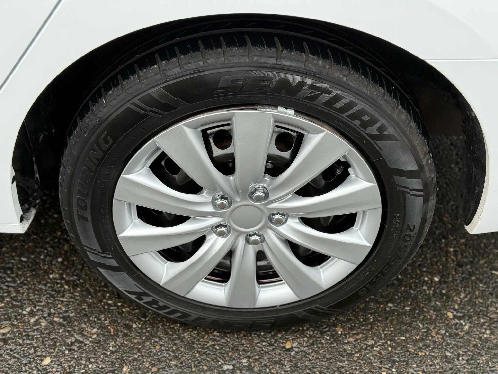 Used 2018 Nissan Sentra S image 25