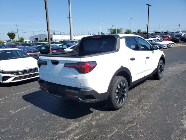 New 2027 Hyundai Santa Cruz SE AWD/4WD image 4