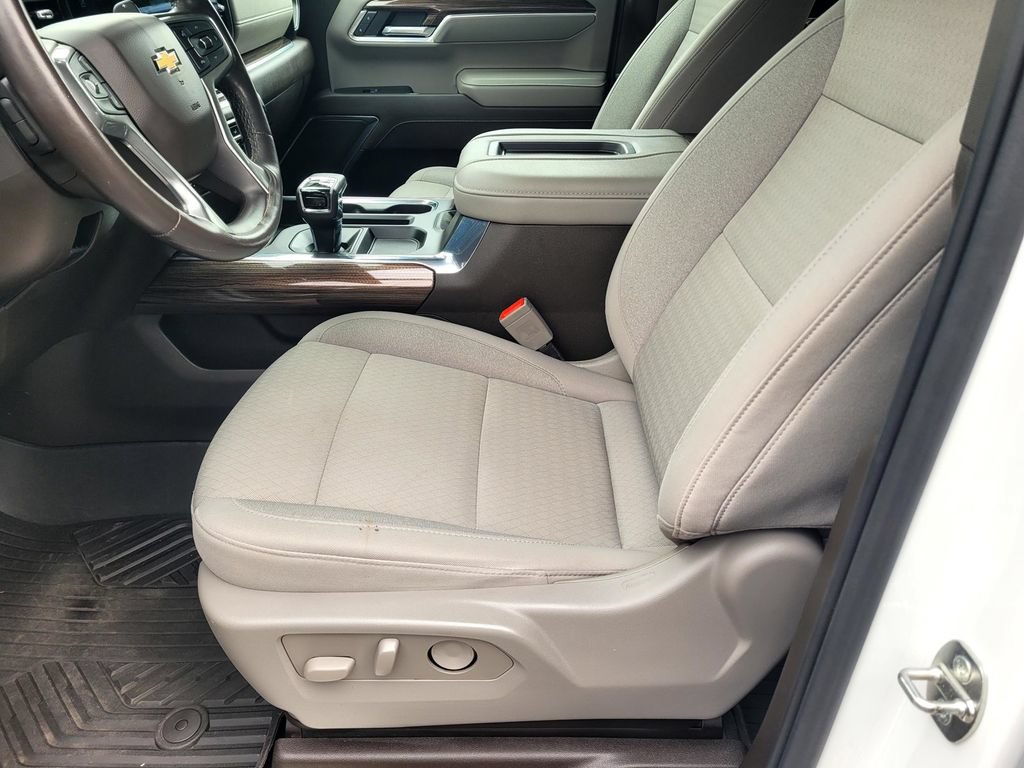 Used 2022 Chevrolet Silverado 1500 LT AWD/4WD image 10