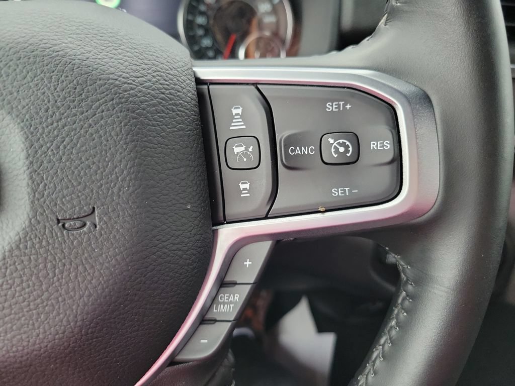 New 2024 RAM 2500 Tradesman w/ Safety Group AWD/4WD image 13