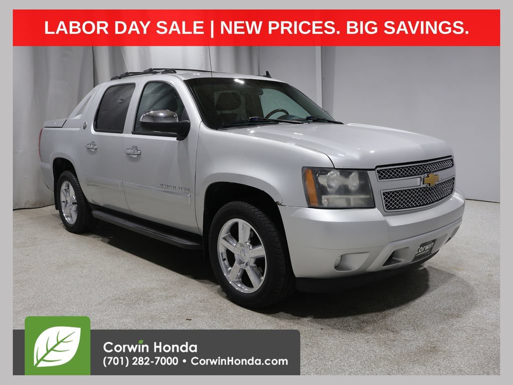 Used 2013 Chevrolet Avalanche LTZ AWD/4WD 360° Tour