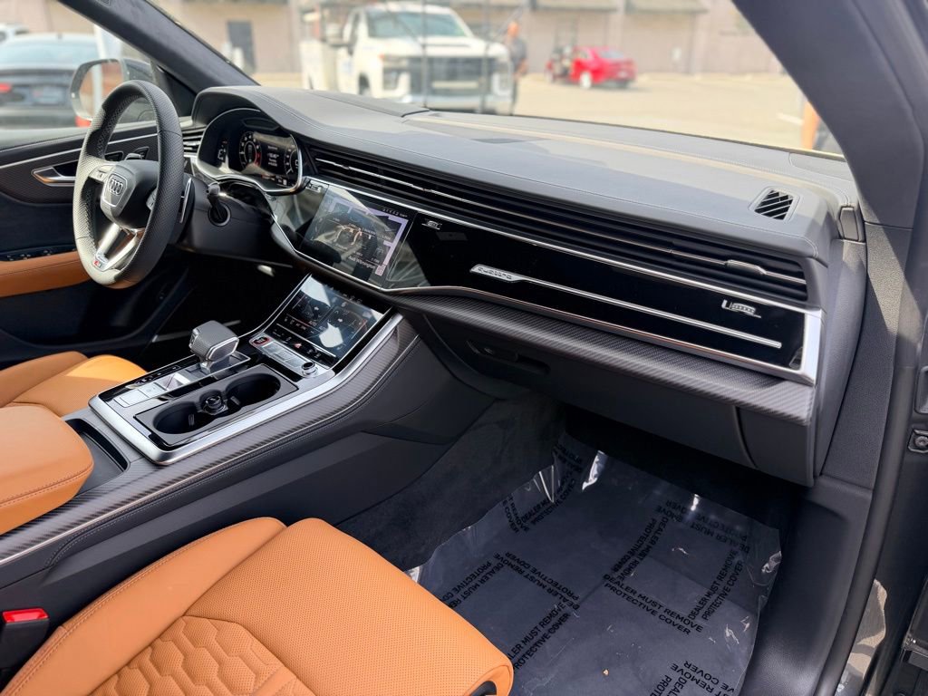 Used 2025 Audi RS Q8 performance AWD/4WD image 24