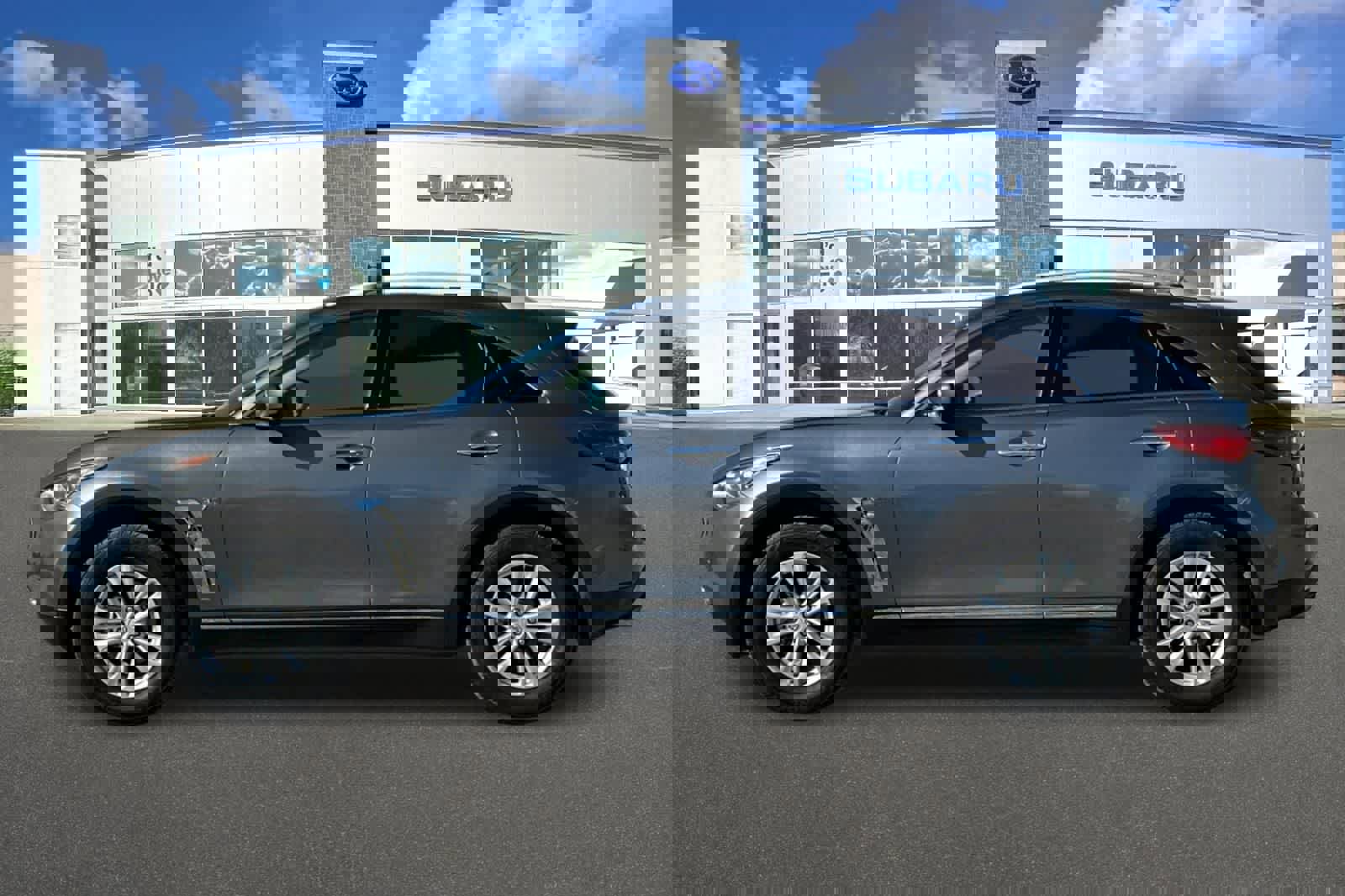 Used 2017 INFINITI QX70 AWD w/ Premium Package image 9