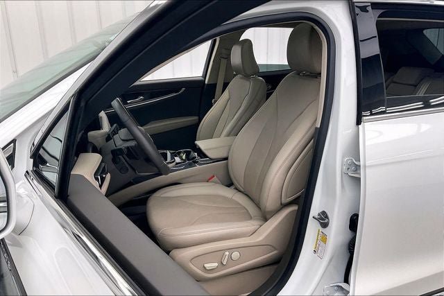 Used 2022 Lincoln Nautilus Reserve w/ Equipment Group 201A AWD/4WD image 8