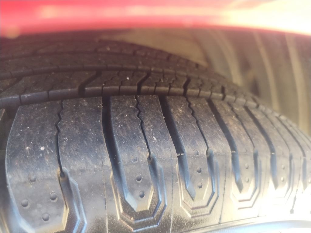 Used 2014 MAZDA MAZDA3 i Sport image 27