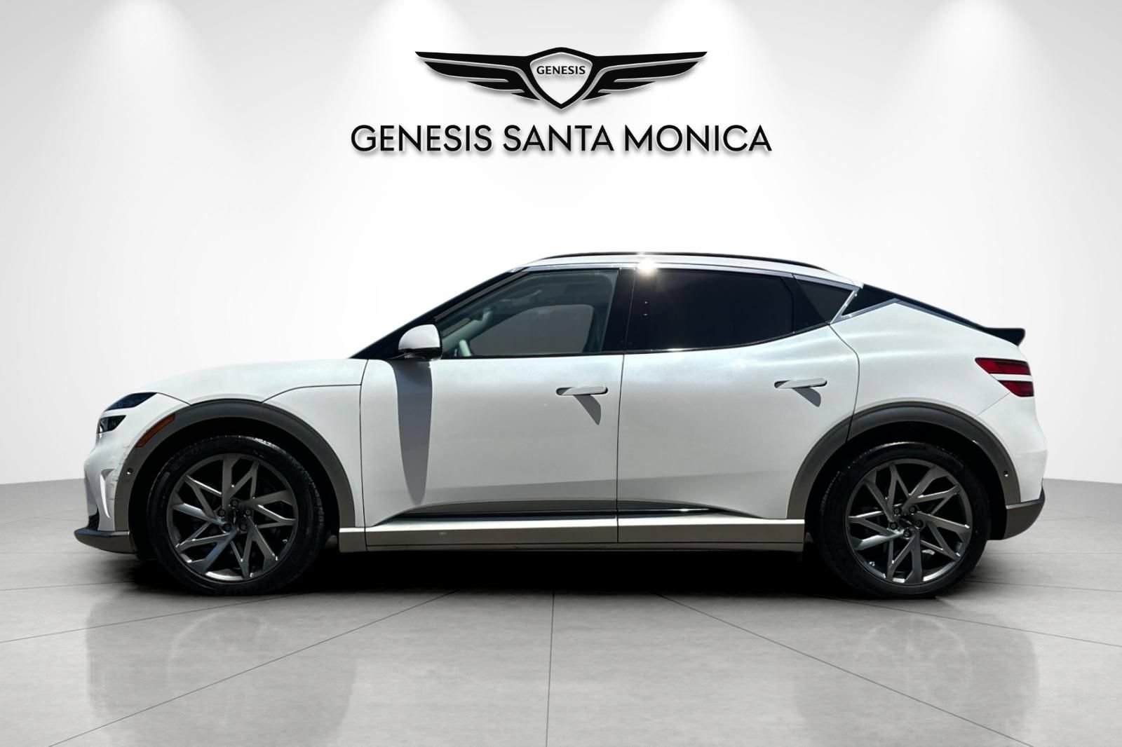 Used 2023 Genesis GV60 Advanced AWD/4WD image 9