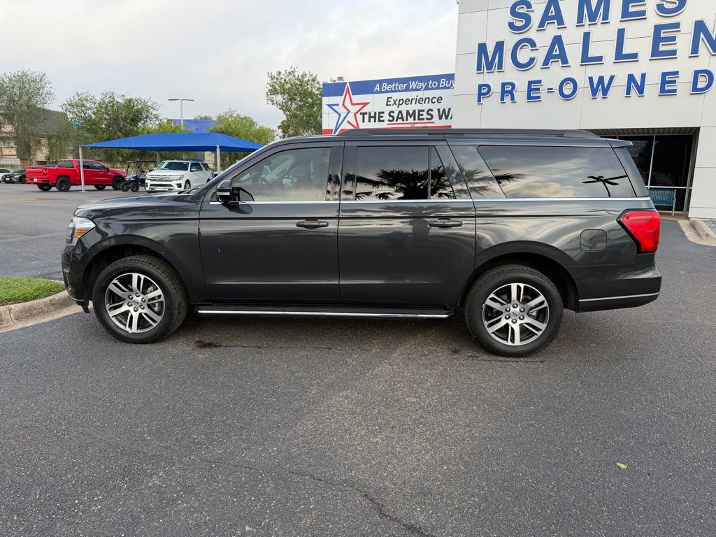 Certified 2022 Ford Expedition Max XLT image 3
