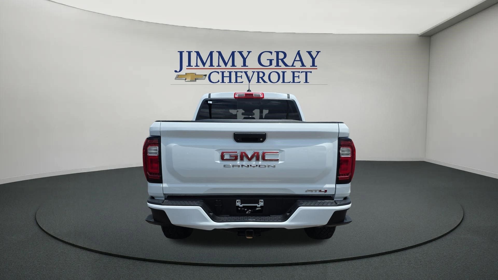 Used 2024 GMC Canyon AT4 AWD/4WD image 4