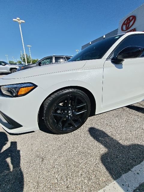 Used 2022 Honda Civic Sport image 2