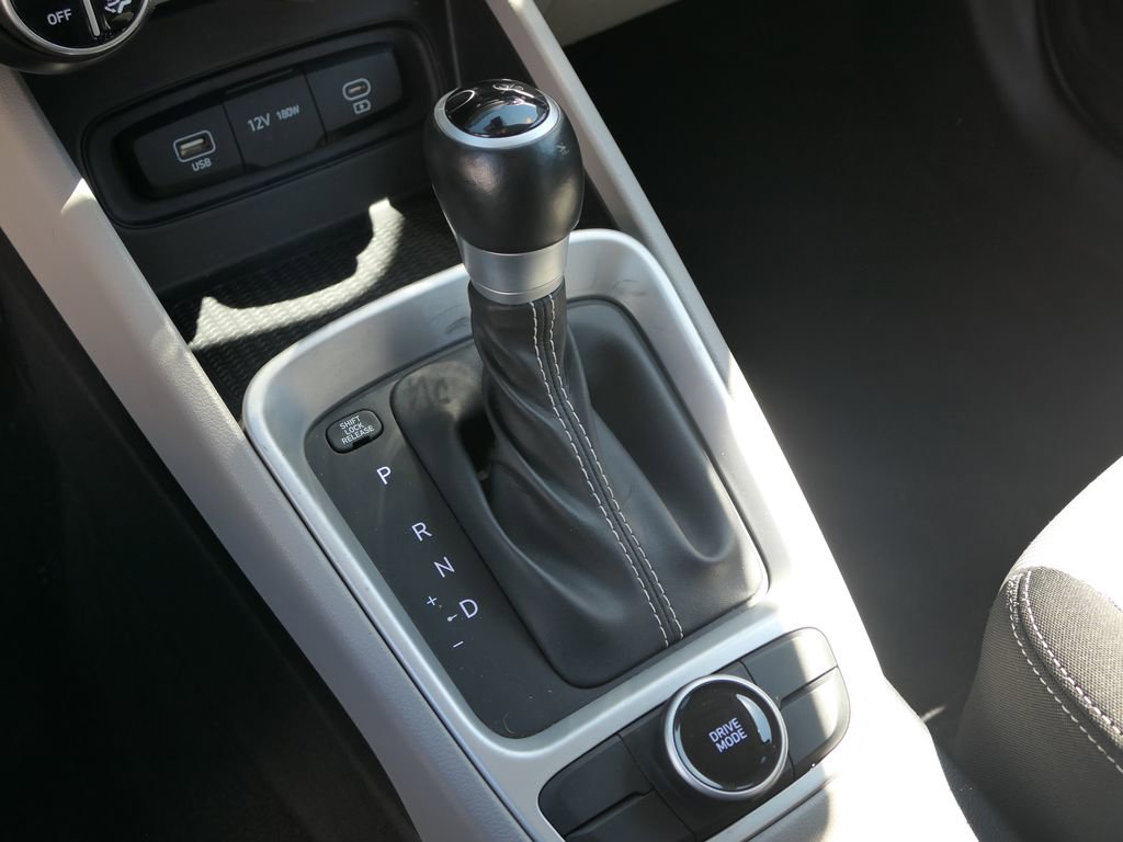 Used 2023 Hyundai Venue SEL FWD image 22