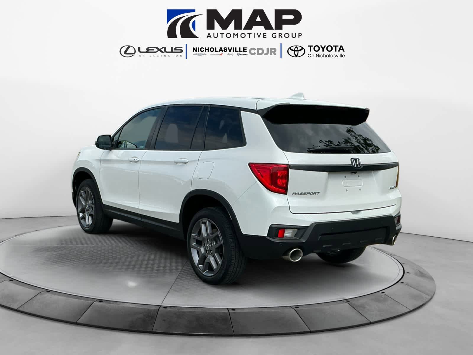 Used 2023 Honda Passport EX-L image 3