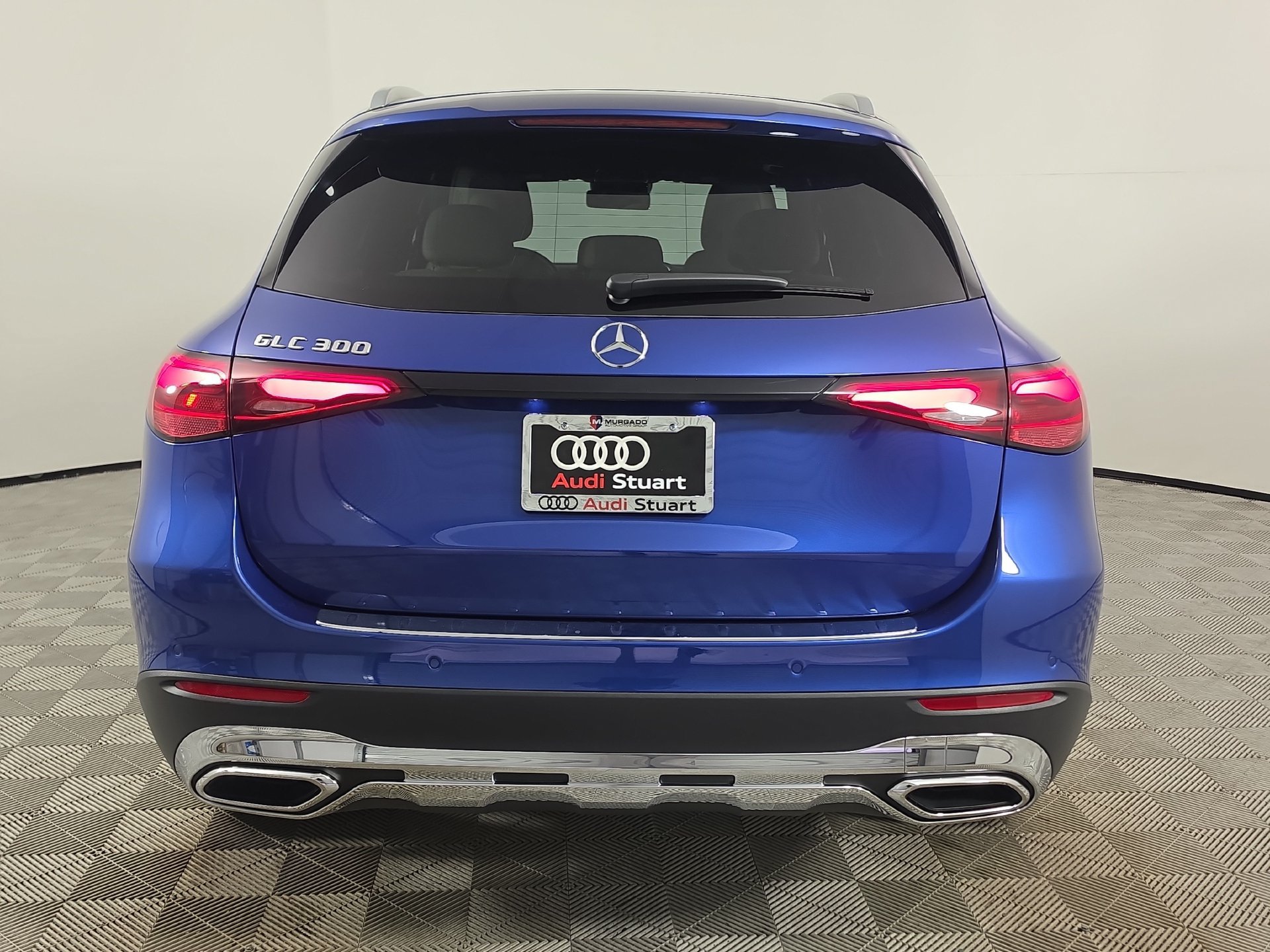 Used 2025 Mercedes-Benz GLC 300 image 6