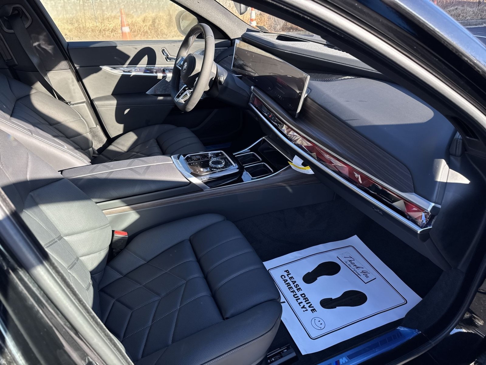 New 2026 BMW i7 M70 AWD/4WD image 33