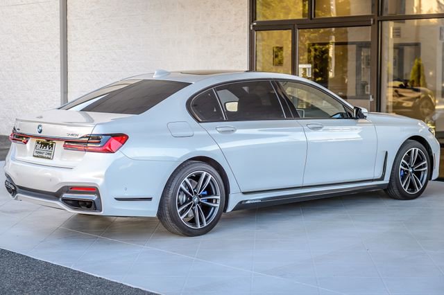 Used 2020 BMW 740i xDrive w/ M Sport Package image 9