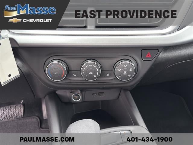 Used 2024 Chevrolet Trax RS w/ Driver Confidence Package FWD image 14