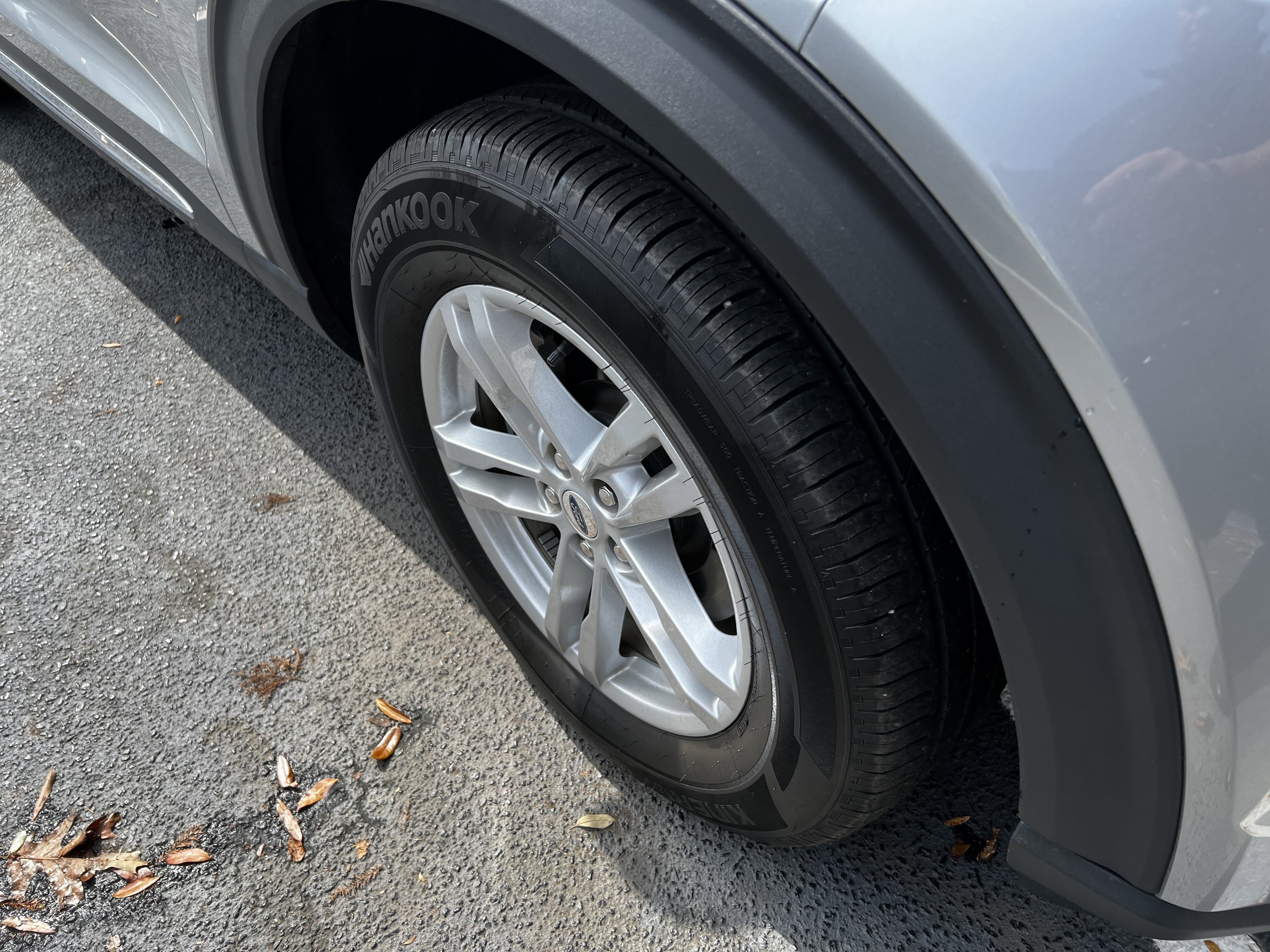 Used 2023 Ford Explorer XLT image 11