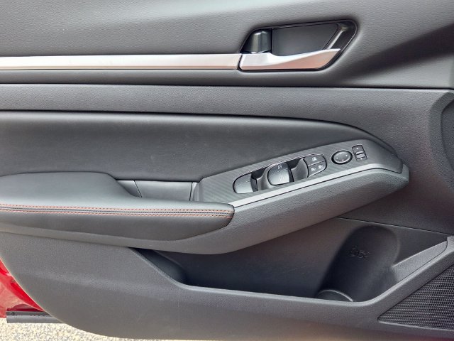 New 2026 Nissan Altima 2.5 SR FWD image 28