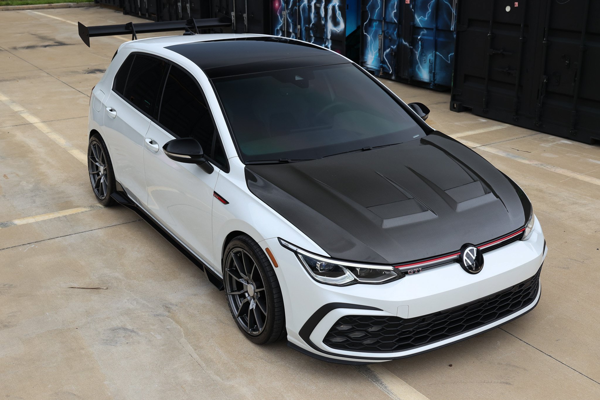 Used 2024 Volkswagen GTI SE FWD image 19
