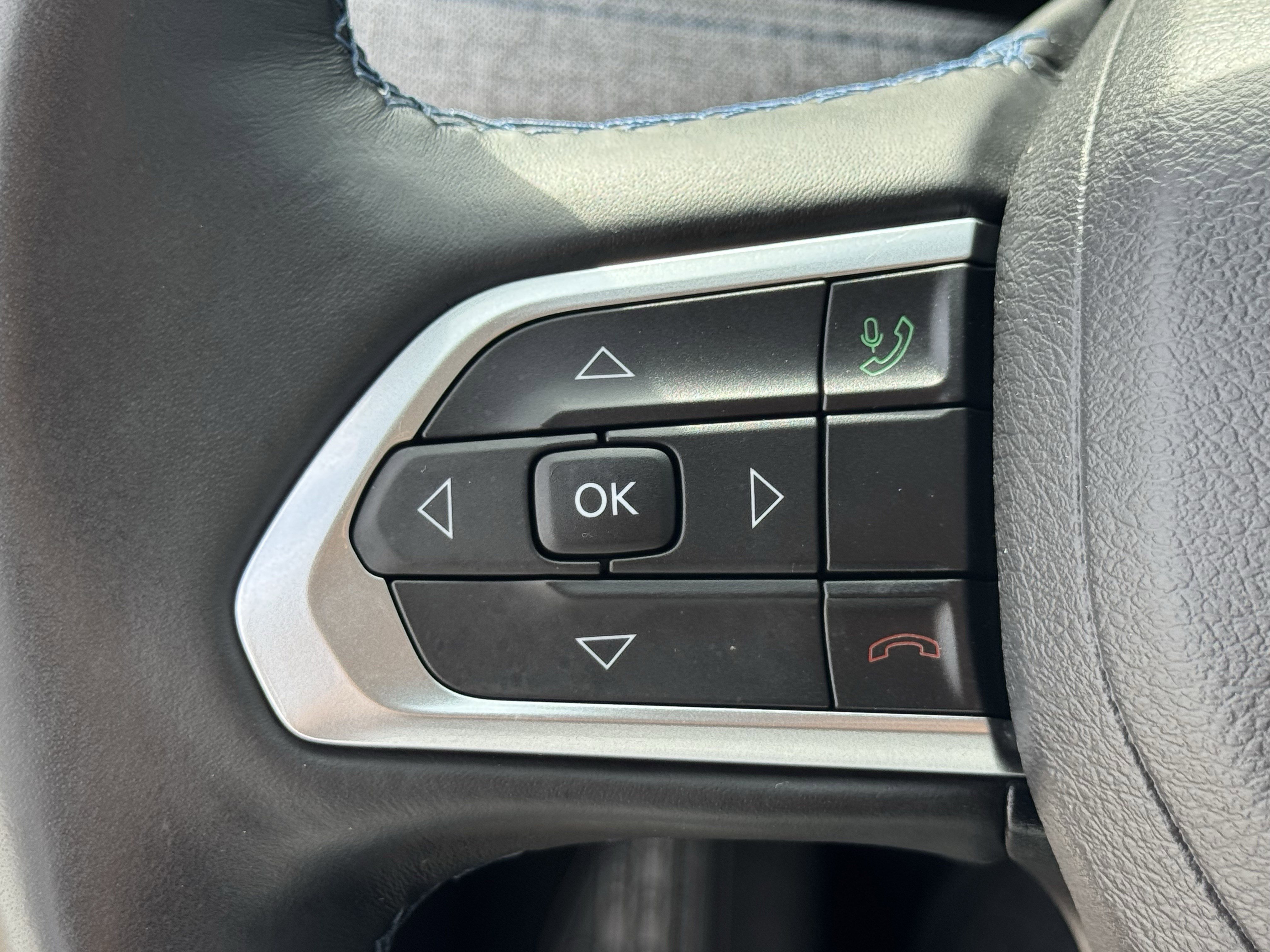 Used 2022 Jeep Compass Latitude w/ Convenience Group image 26