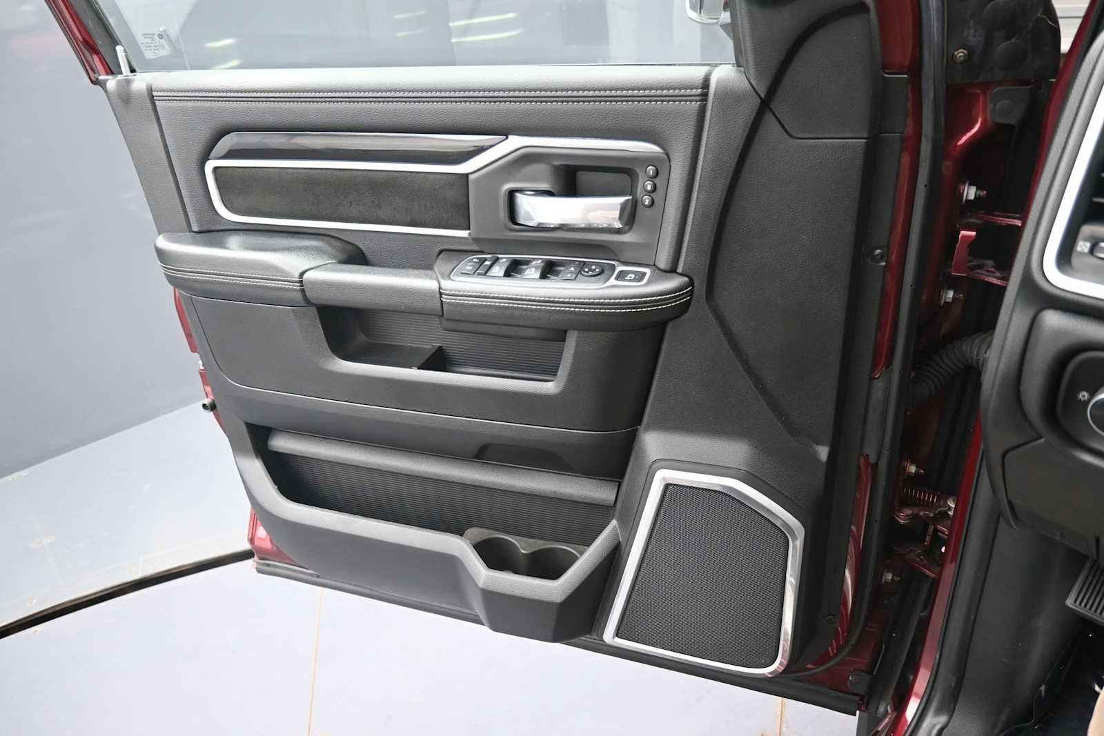 Used 2020 RAM 2500 Laramie AWD/4WD image 10