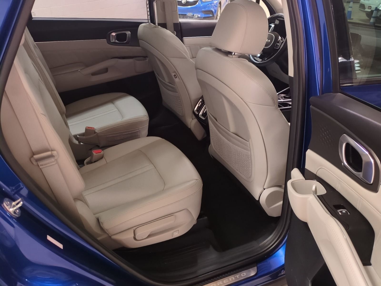 Certified 2023 Kia Sorento SX image 14