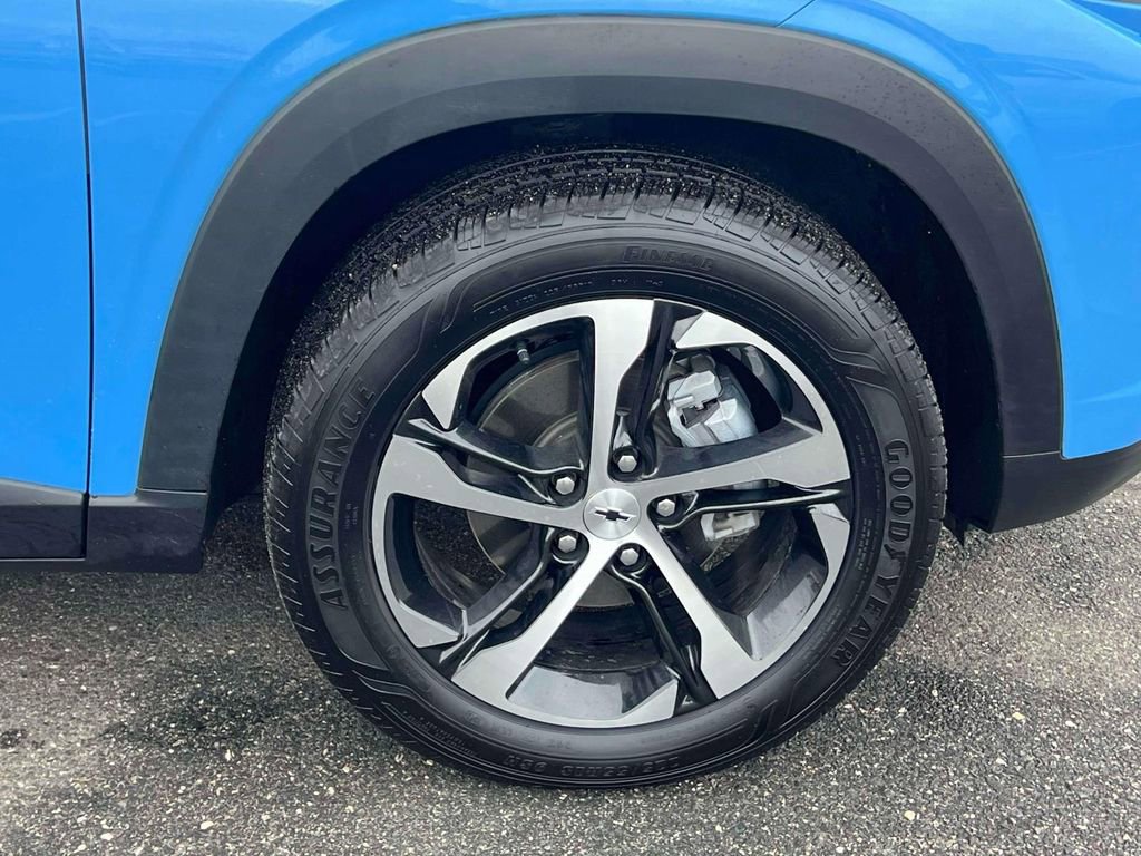 Used 2024 Chevrolet Trax RS w/ Driver Confidence Package FWD image 9
