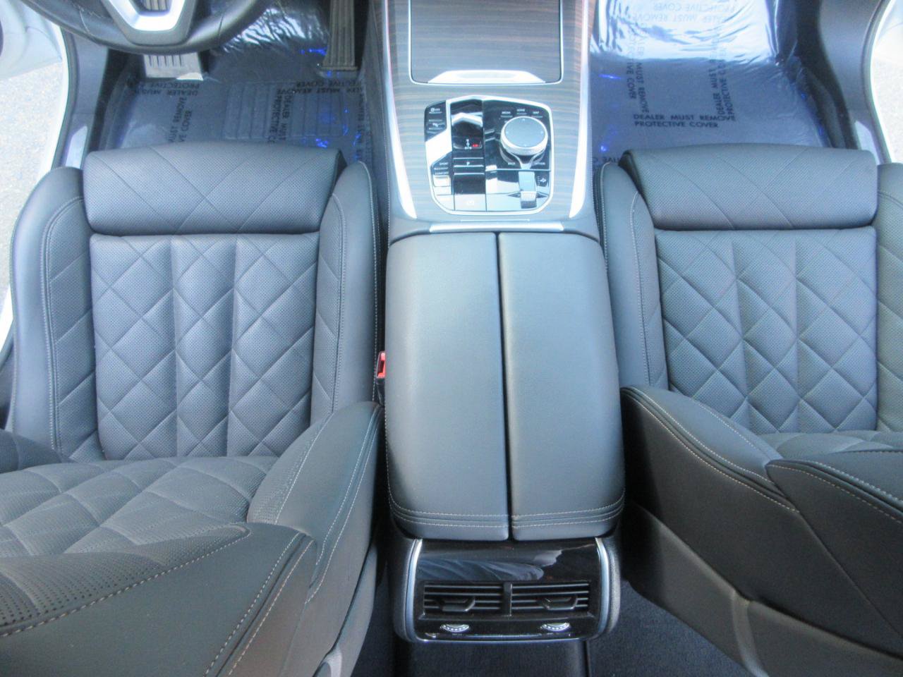 Used 2025 BMW X7 xDrive40i w/ Premium Package AWD/4WD image 19