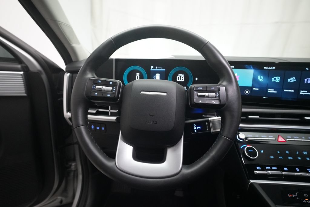 Used 2025 Hyundai Santa Fe SEL AWD/4WD image 4