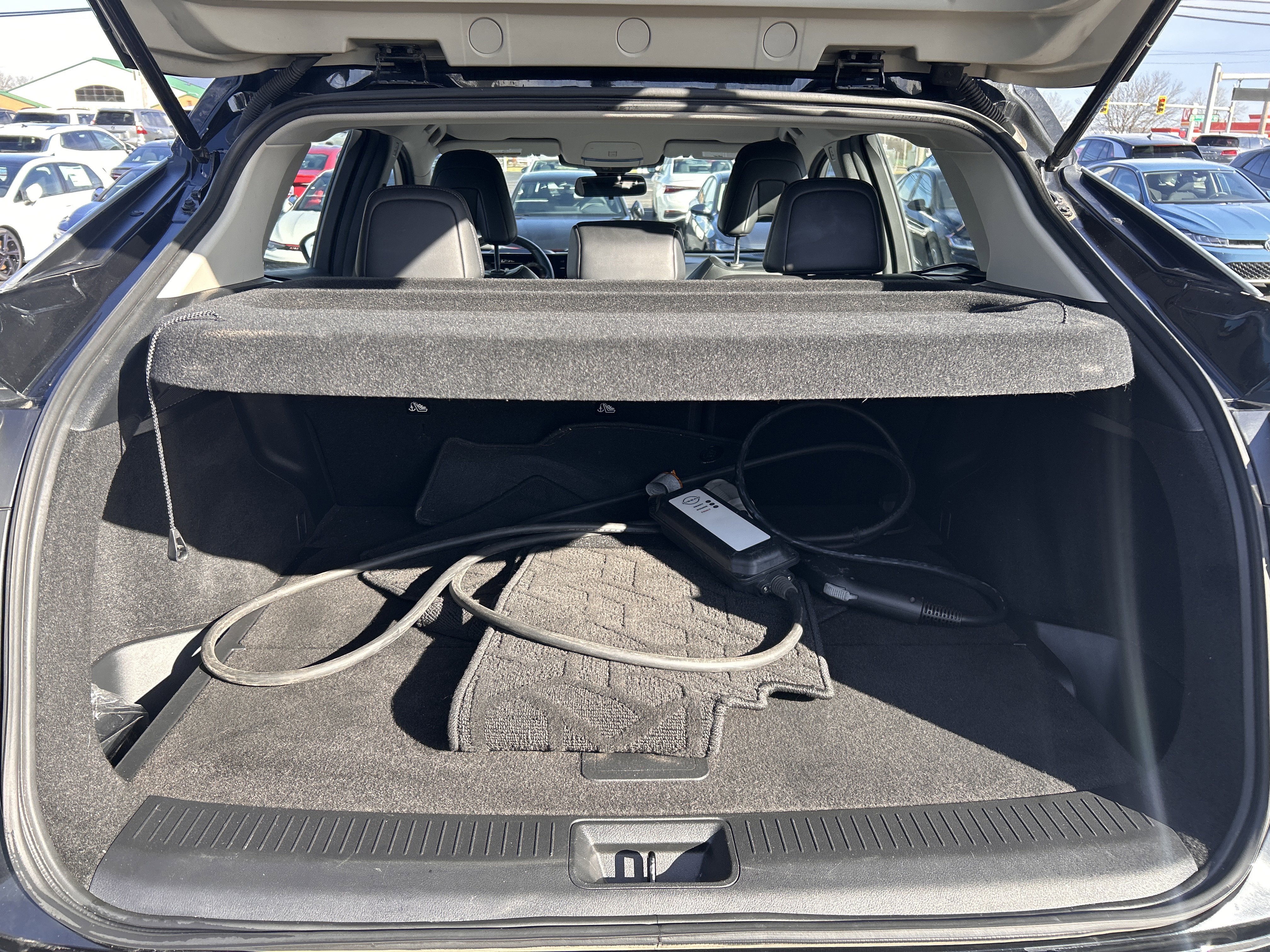 Used 2023 Nissan Ariya FWD image 28