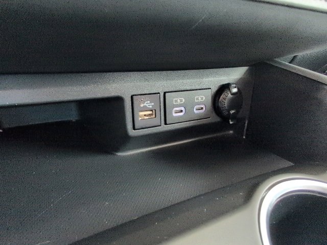 Certified 2024 Toyota Highlander XLE image 36