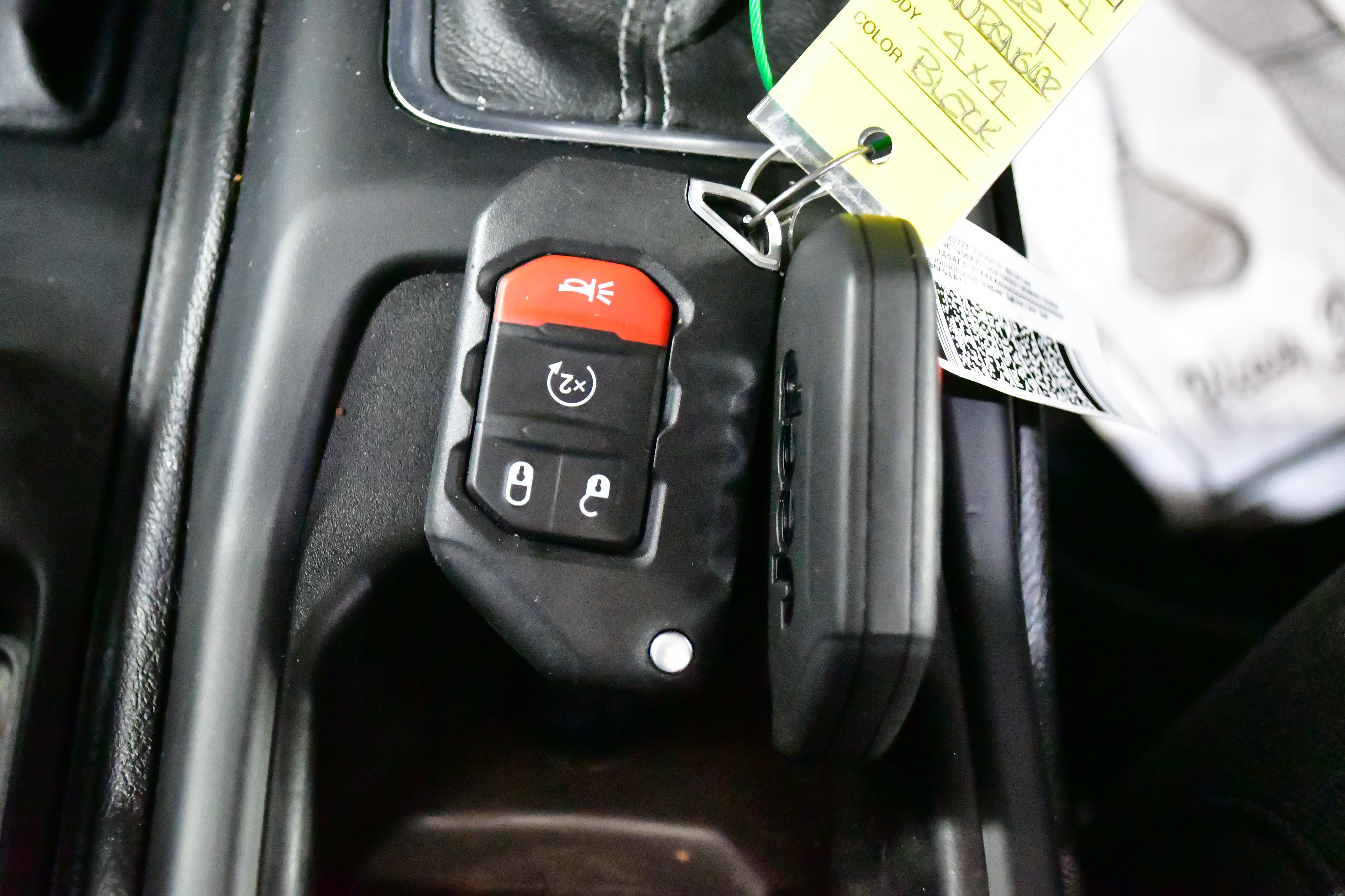 Used 2024 Jeep Wrangler Unlimited AWD/4WD image 34