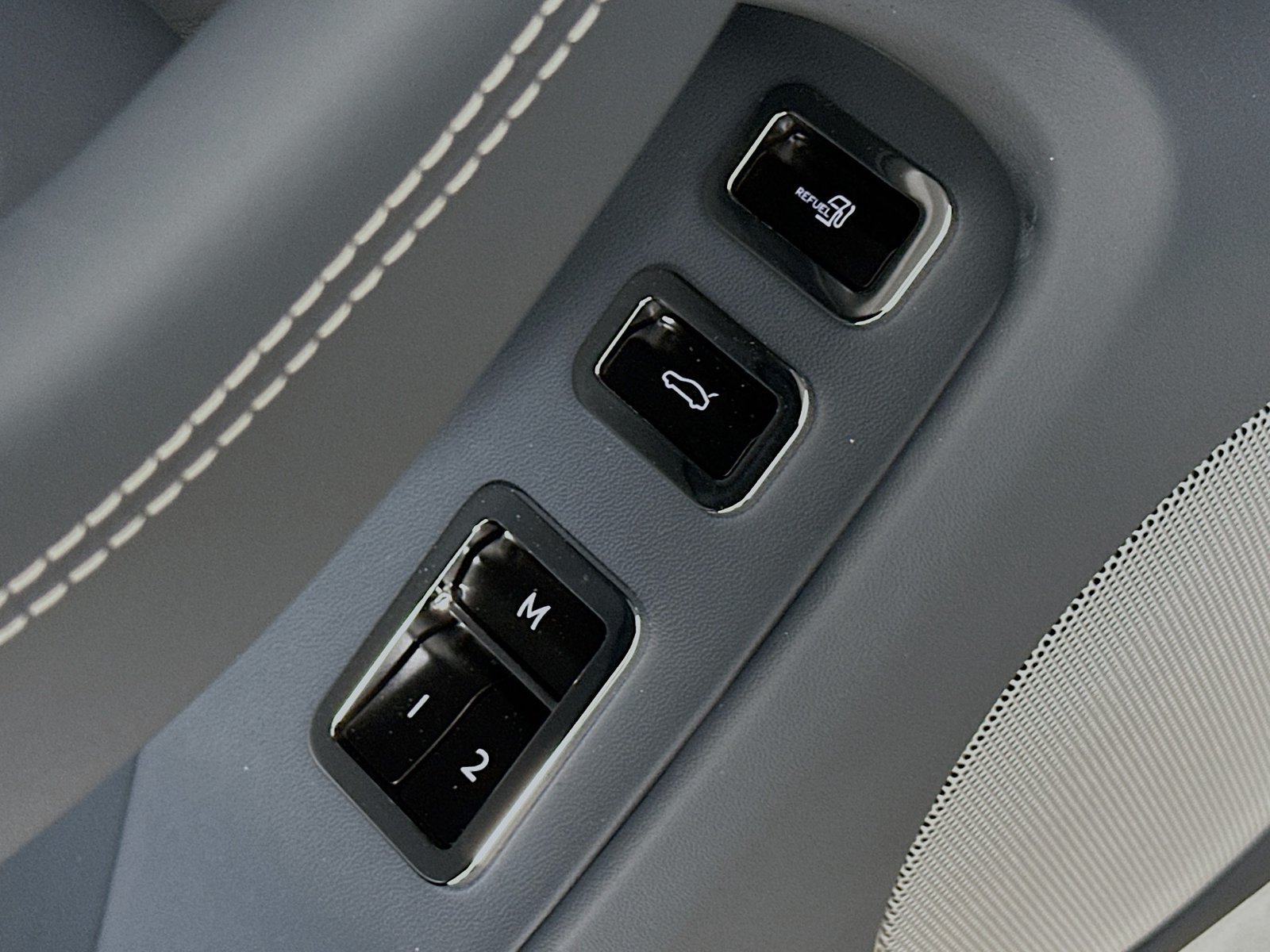 New 2026 Bentley Flying Spur Plug-In Hybrid AWD/4WD image 58