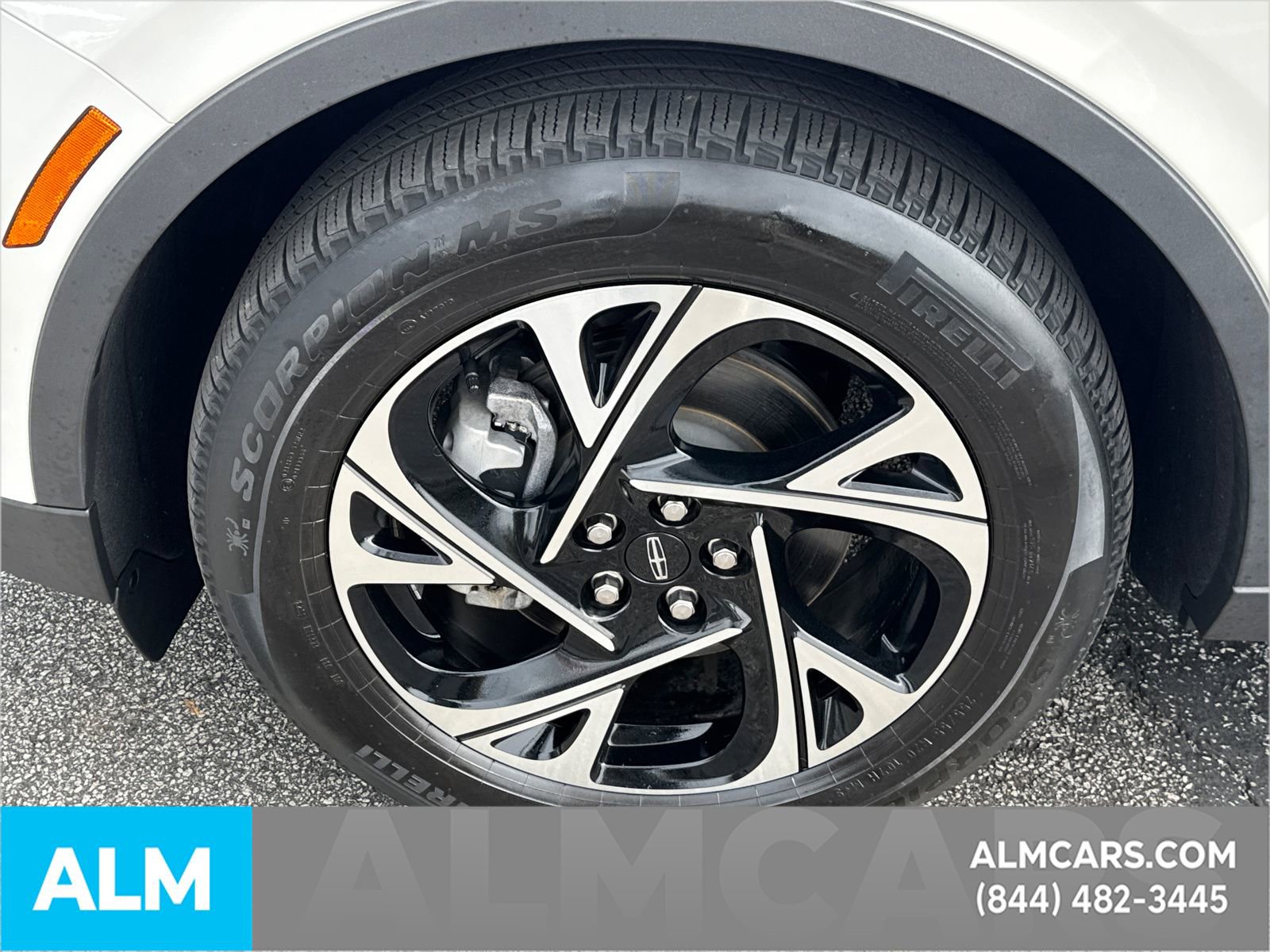 Used 2024 Lincoln Nautilus Premier w/ Equipment Group 102A AWD/4WD image 14
