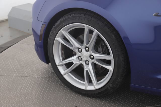 Used 2020 Chevrolet Camaro LT image 7