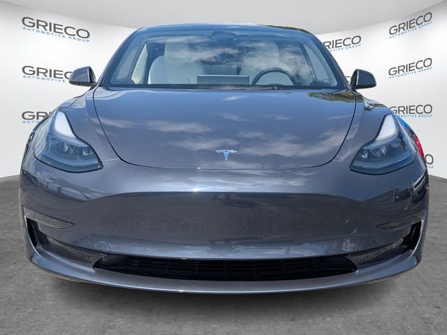 Used 2023 Tesla Model 3 Standard Range image 2