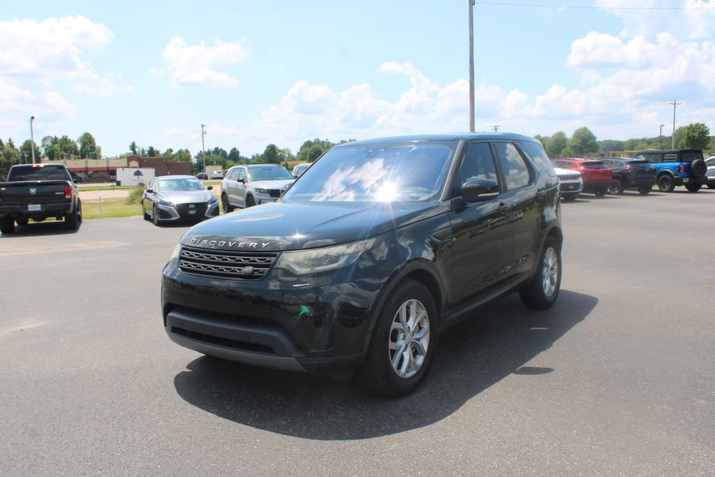 Used 2019 Land Rover Discovery SE AWD/4WD image 4