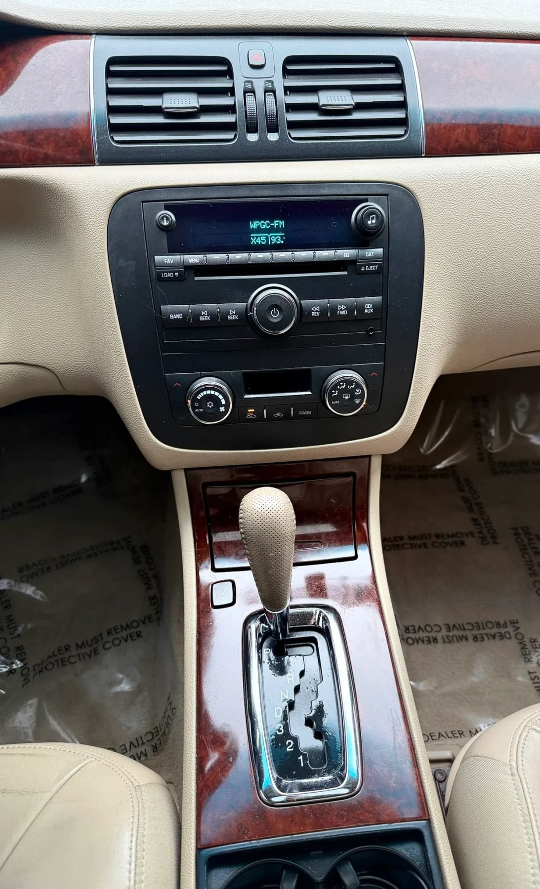 Used 2006 Buick Lucerne CXS w/ Driver Confidence Package FWD image 18