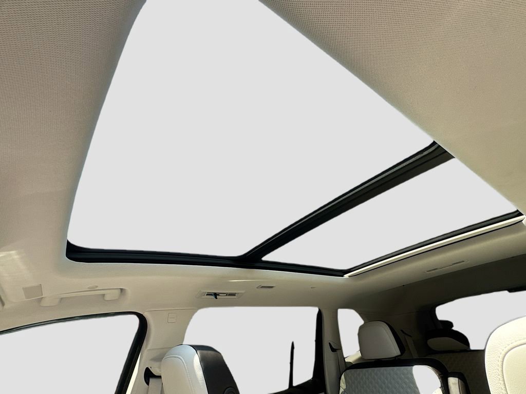 Used 2025 GMC Acadia Denali w/ Super Cruise Package FWD image 21