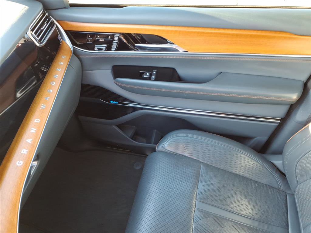 Used 2022 Jeep Grand Wagoneer Series II w/ Convenience Group III image 31