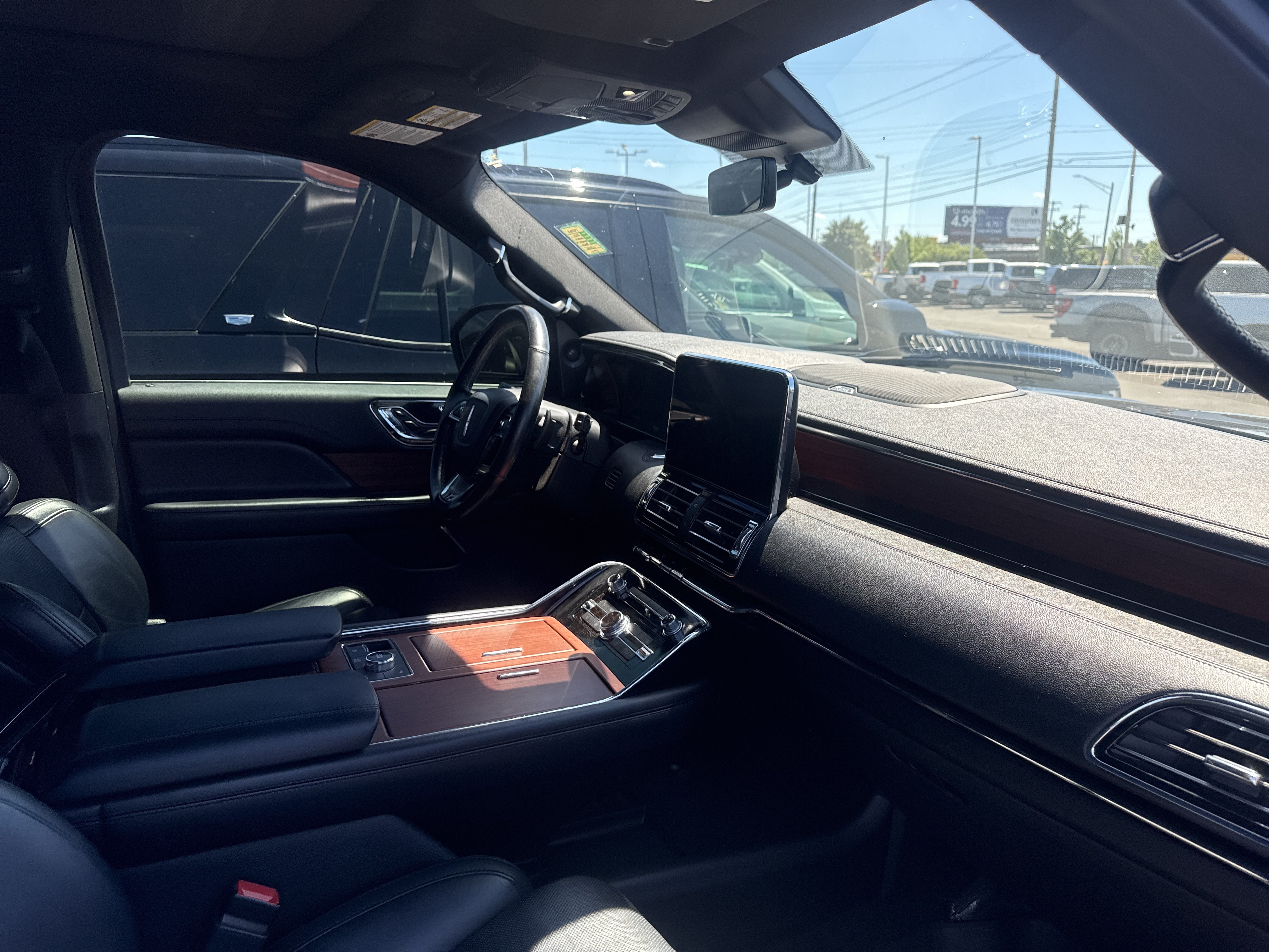 Used 2021 Lincoln Navigator Reserve AWD/4WD image 6