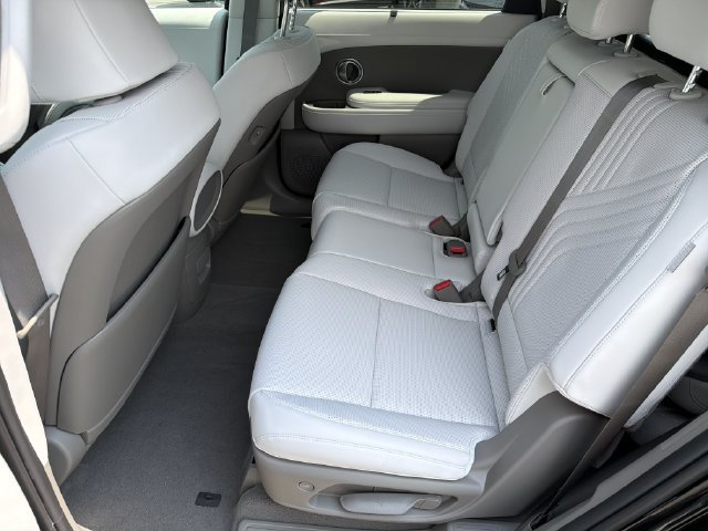New 2026 Hyundai Palisade FWD Hybrid image 23