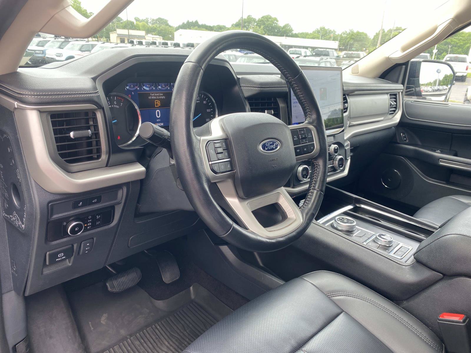 Used 2023 Ford Expedition XLT AWD/4WD image 21