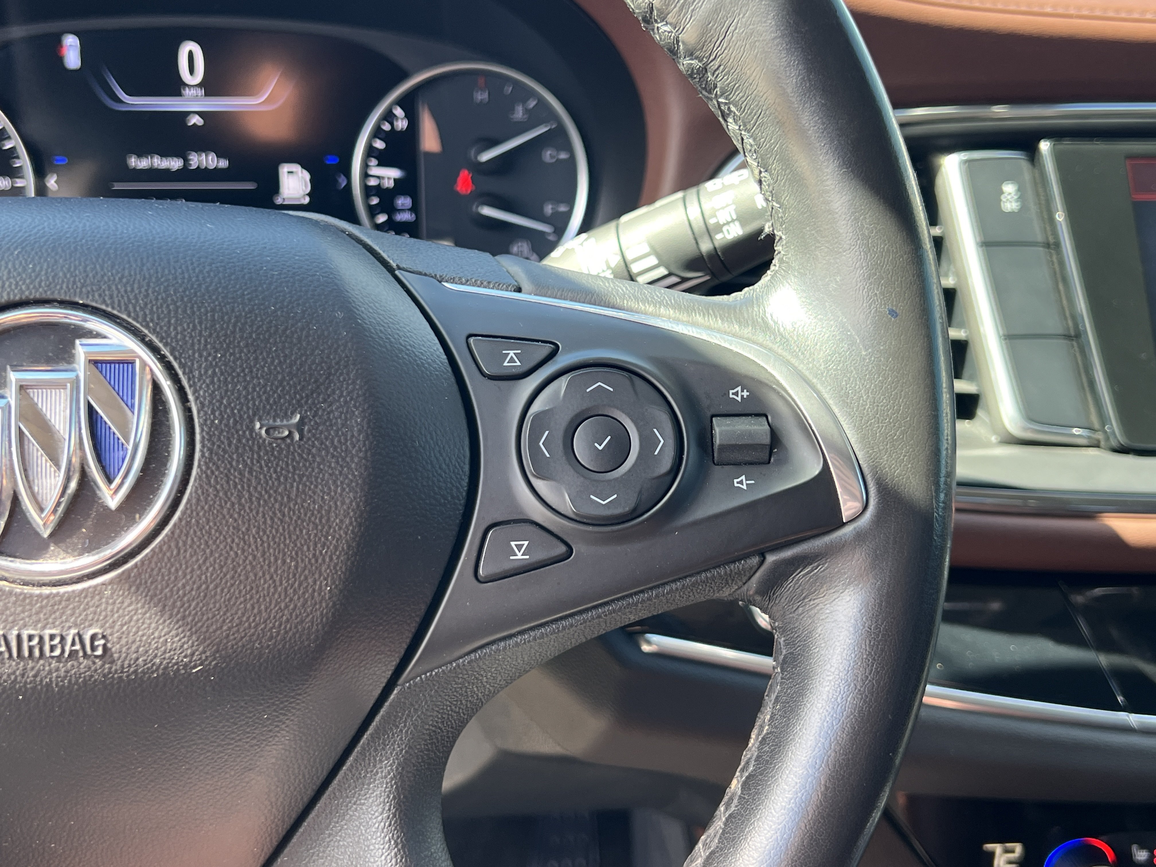Used 2020 Buick Enclave Avenir FWD image 24