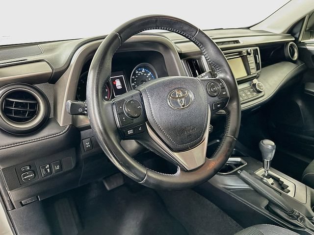 Used 2018 Toyota RAV4 XLE w/ Plus Extra Value Package AWD/4WD image 9