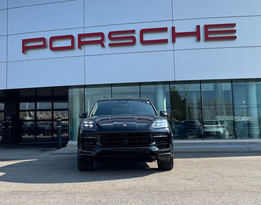 New 2026 Porsche Cayenne GTS AWD/4WD image 19