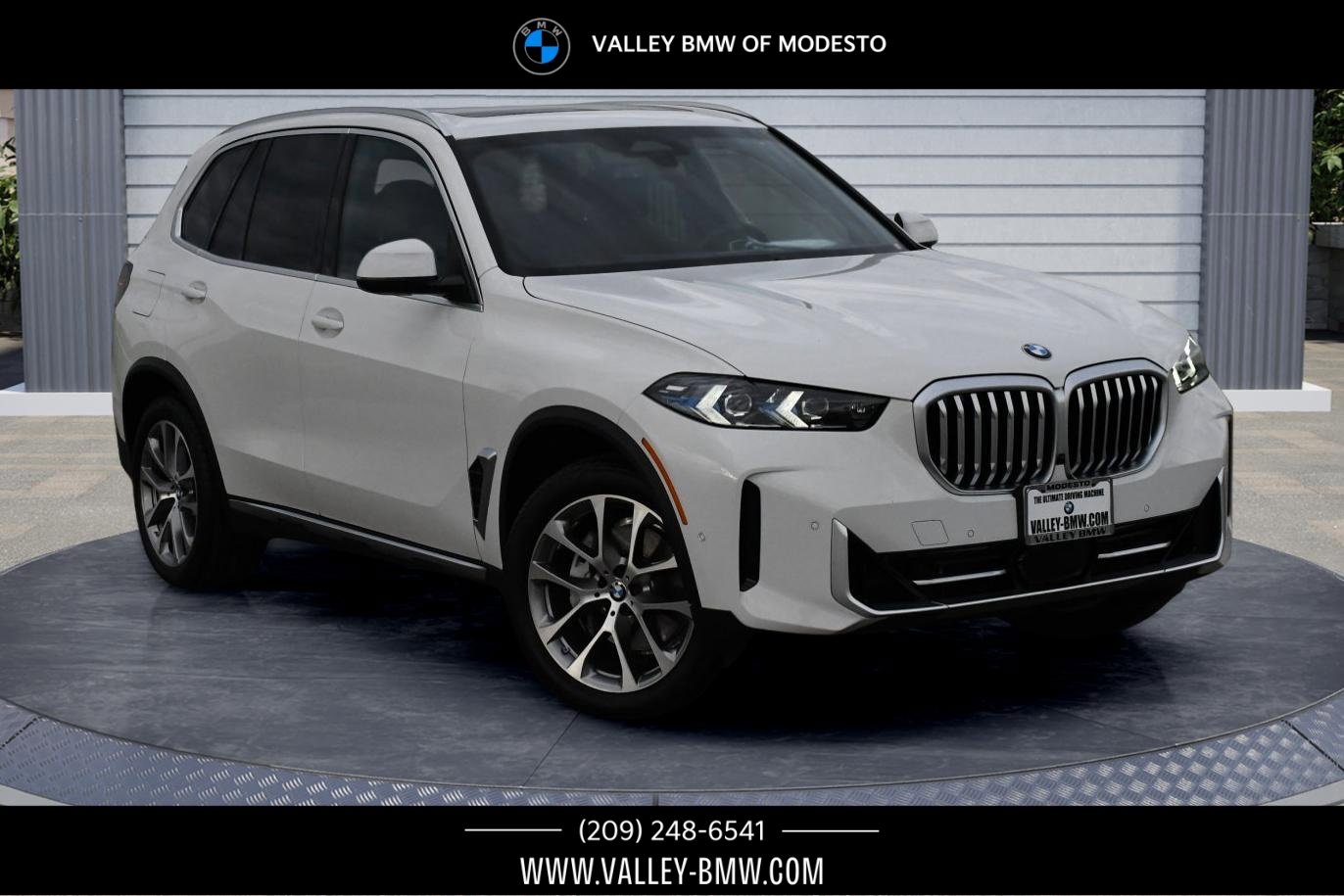 Used 2026 BMW X5 xDrive40i w/ Climate Comfort Package image 1