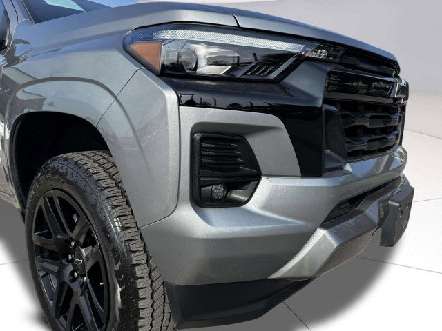 Used 2025 Chevrolet Colorado Z71 w/ Z71 Convenience Package 2 image 11